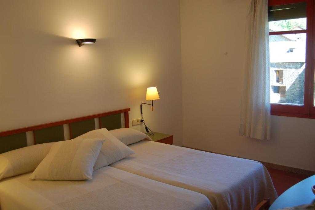 Hotel Vall Ferrera Areu Екстер'єр фото