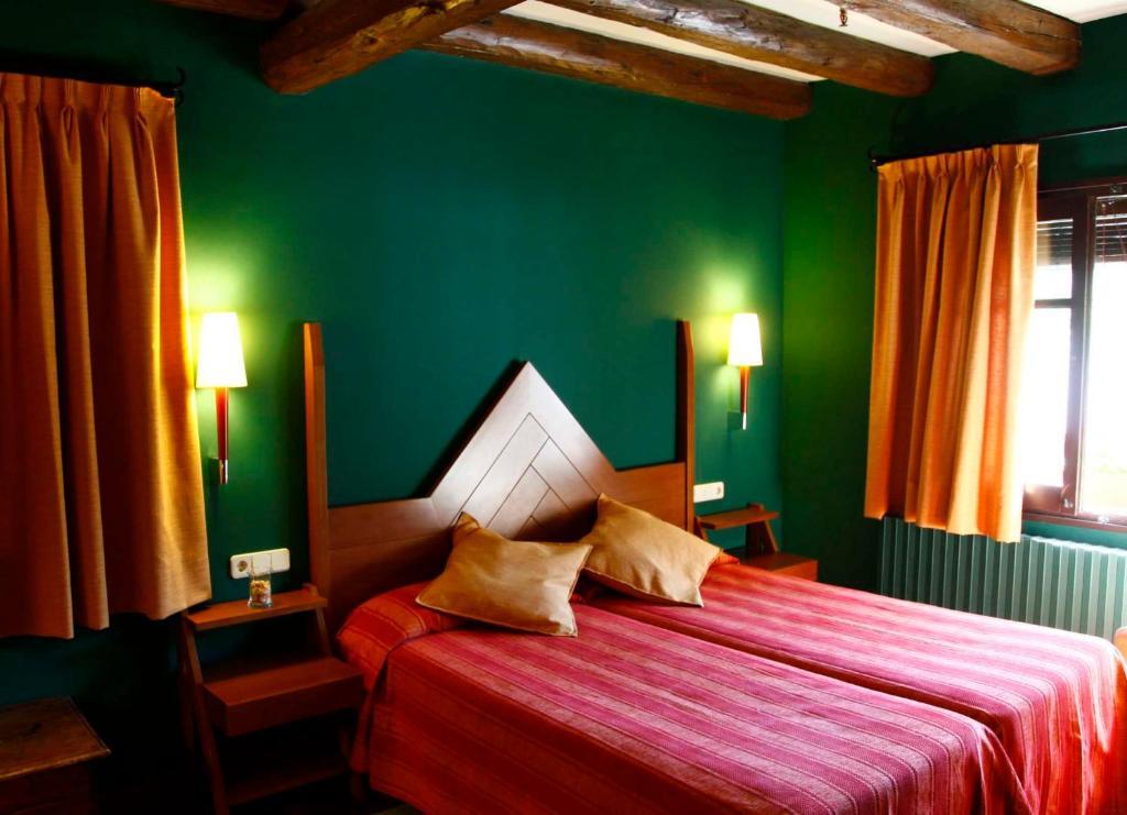 Hotel Vall Ferrera Areu Екстер'єр фото