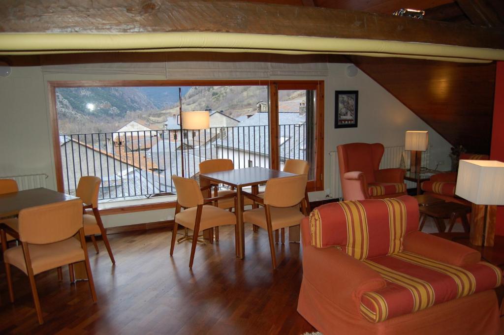 Hotel Vall Ferrera Areu Екстер'єр фото